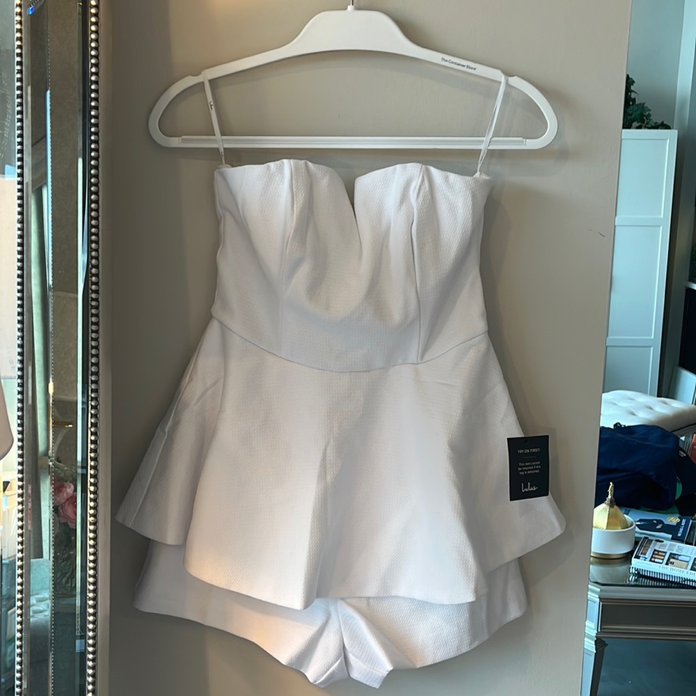 NWT White Lulus romper